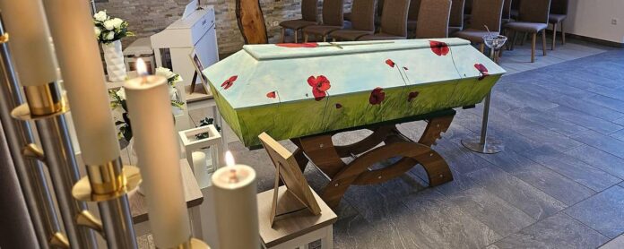 Sicriu, servicii funerare