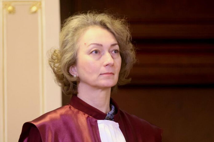 Simina Tănăsescu